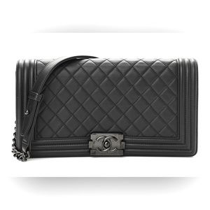 CHANEL QUILTED BOY shoulder bag/clutch with removable strap - Authentic, NWOT